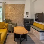 Mani Harmony Stone House *