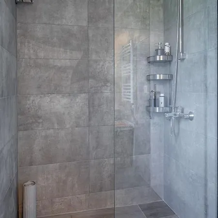 Mani Harmony Stone House *