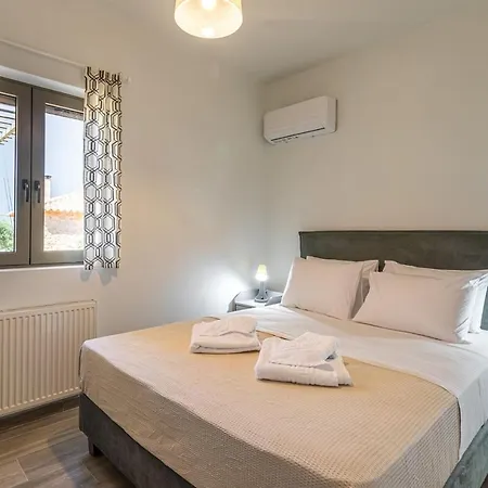 Mani Harmony Stone House Villa *