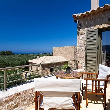 Mani Harmony Stone House آغيوس نيكولاوس