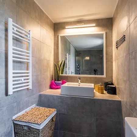 Mani Harmony Stone House Vila *