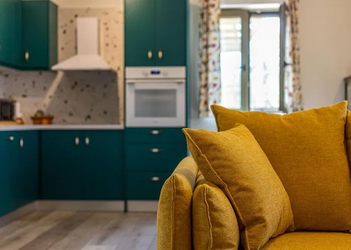 Mani Harmony Stone House *