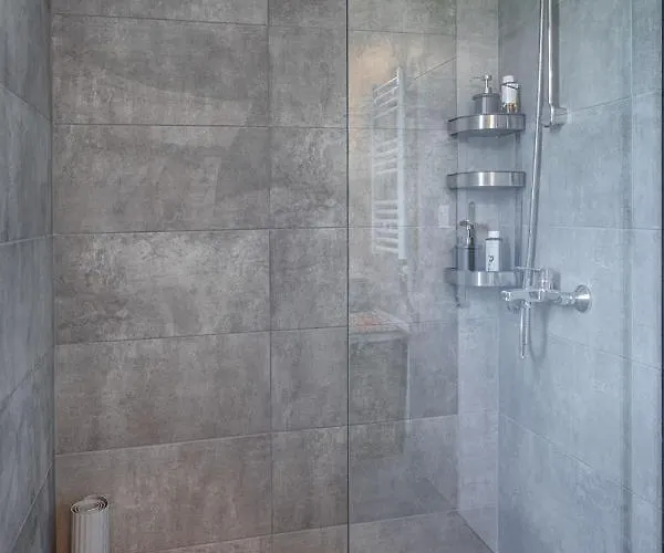 Mani Harmony Stone House *